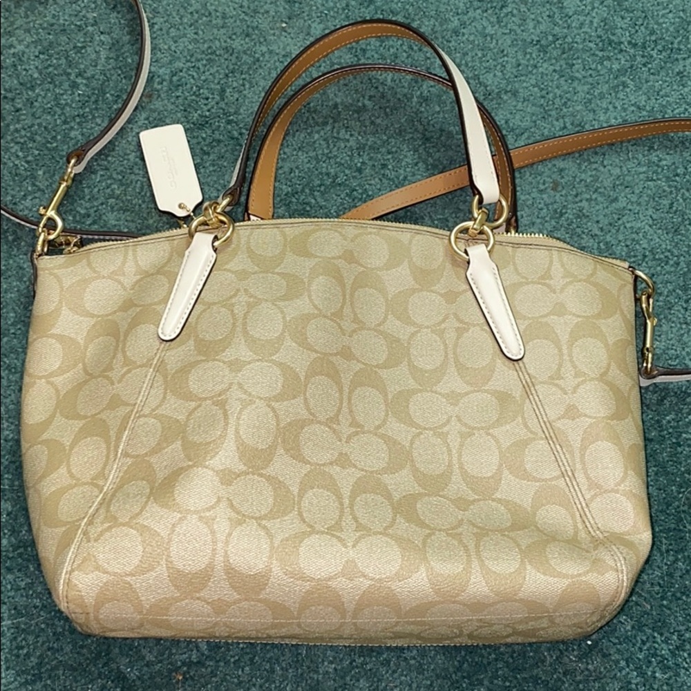 Coach Purse - Picture 4 of 4